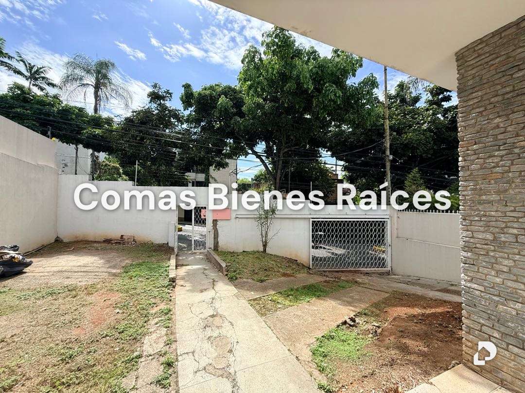 Casa en Los Palos Grandes, Caracas – 13