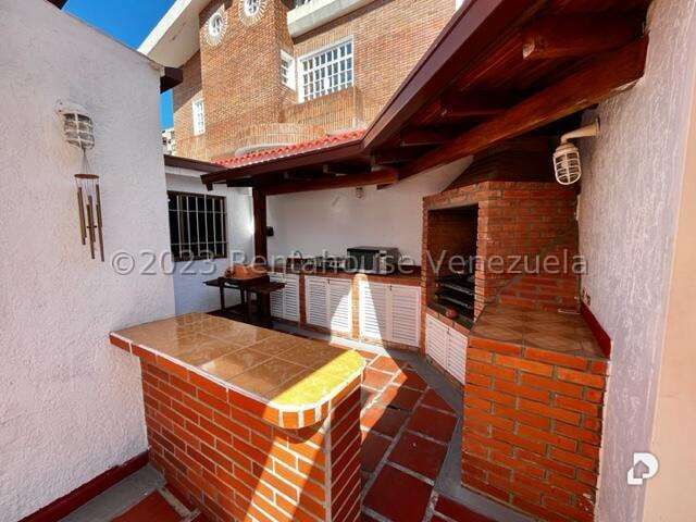 Casa en Los Samanes, Caracas – 26