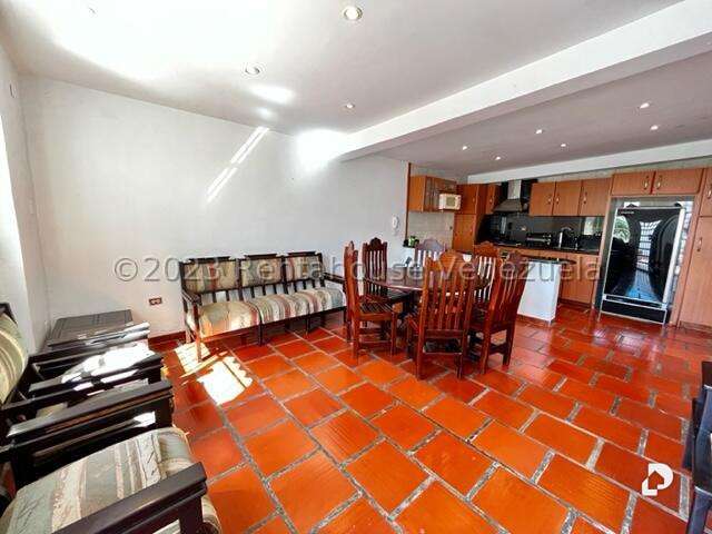 Casa en Los Samanes, Caracas – 28