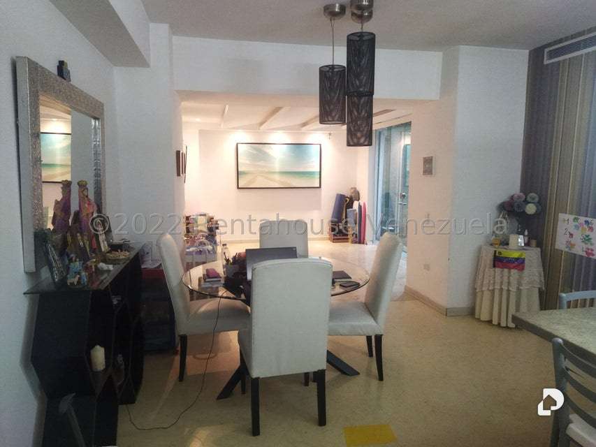 Apartamento en Campo Alegre, Caracas – 9