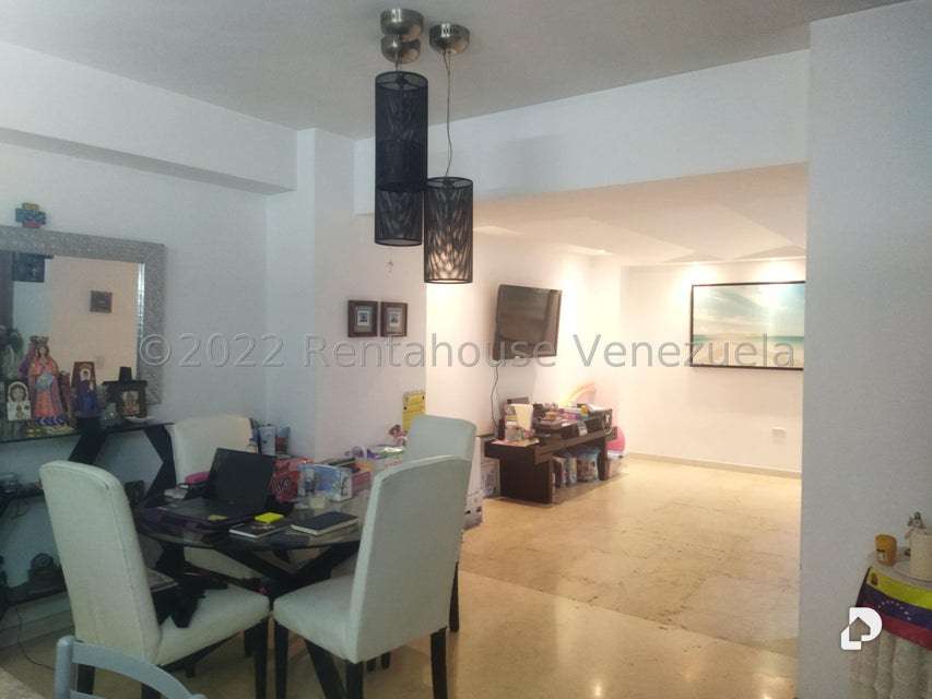 Apartamento en Campo Alegre, Caracas – 10