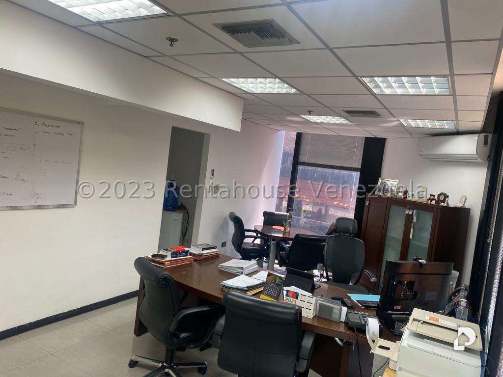 Local comercial en La Castellana, Caracas – 8