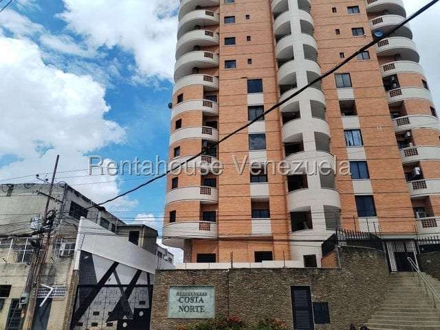 Apartamento en Mañongo, Naguanagua - 1