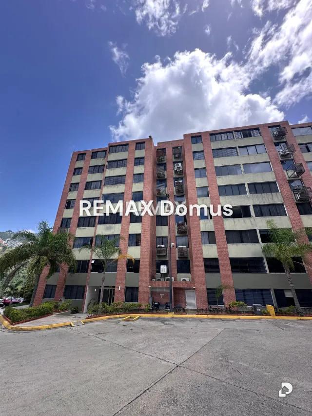 Apartamento en Los Naranjos Humboldt, Caracas – 1