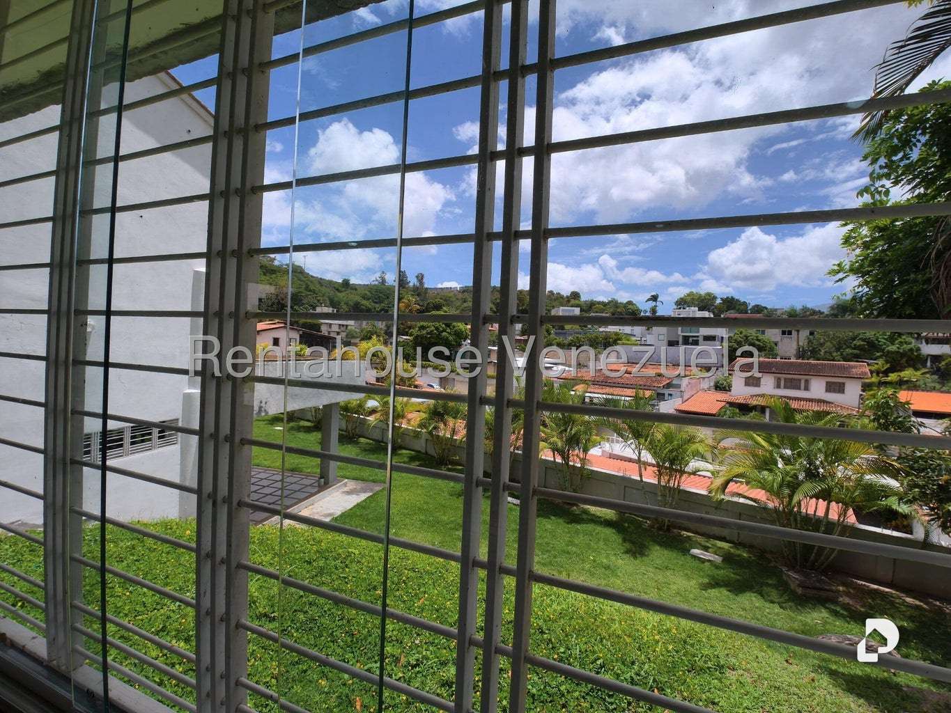 Casa en Cumbres de Curumo, Caracas – 14