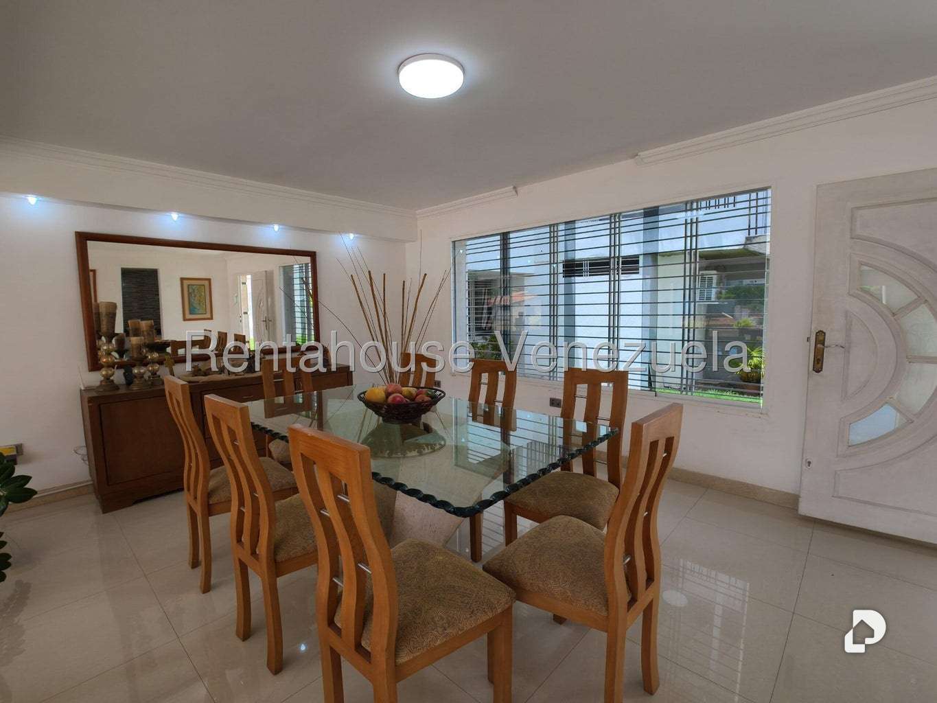 Casa en Cumbres de Curumo, Caracas – 18