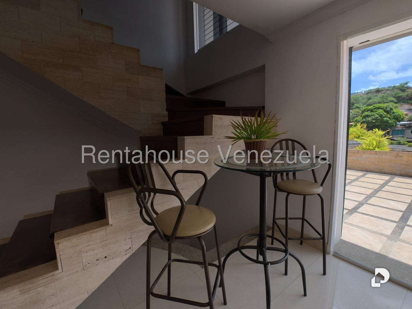 Casa en Cumbres de Curumo, Caracas – 29