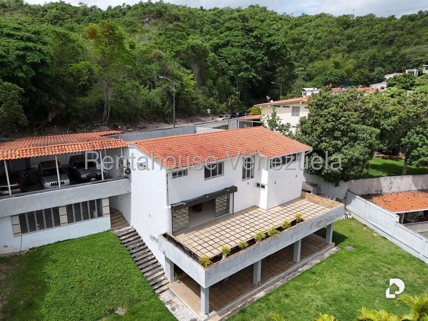 Casa en Cumbres de Curumo, Caracas – 5
