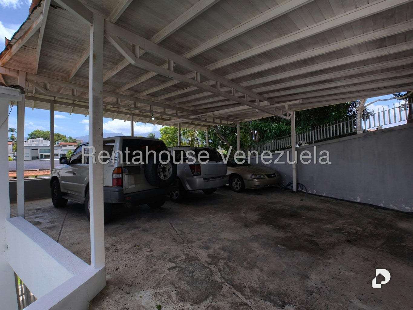 Casa en Cumbres de Curumo, Caracas – 9
