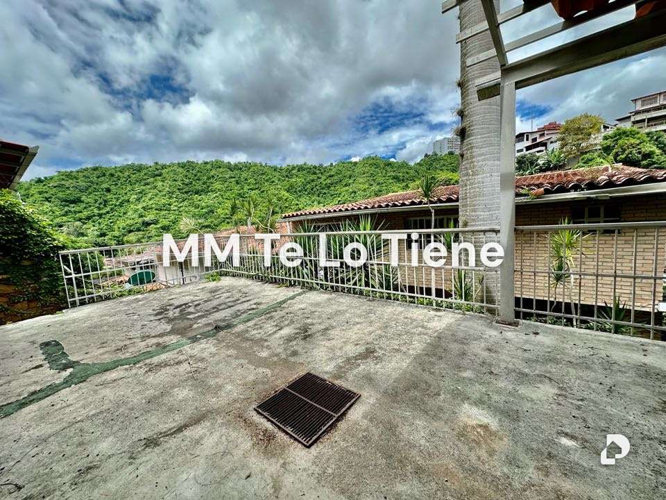 Casa en Santa Sofía, Caracas – 9