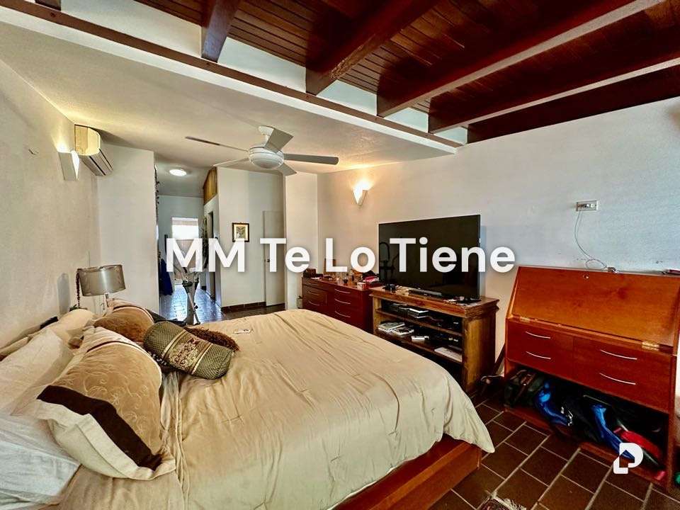Casa en Santa Sofía, Caracas – 16