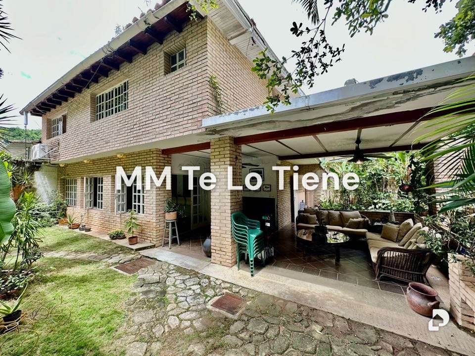 Casa en Santa Sofía, Caracas – 1
