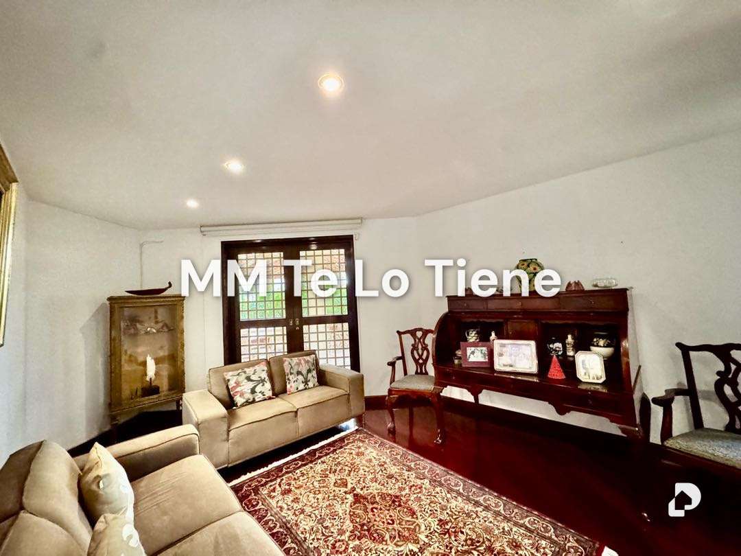 Casa en Colinas de Tamanaco, Caracas – 11
