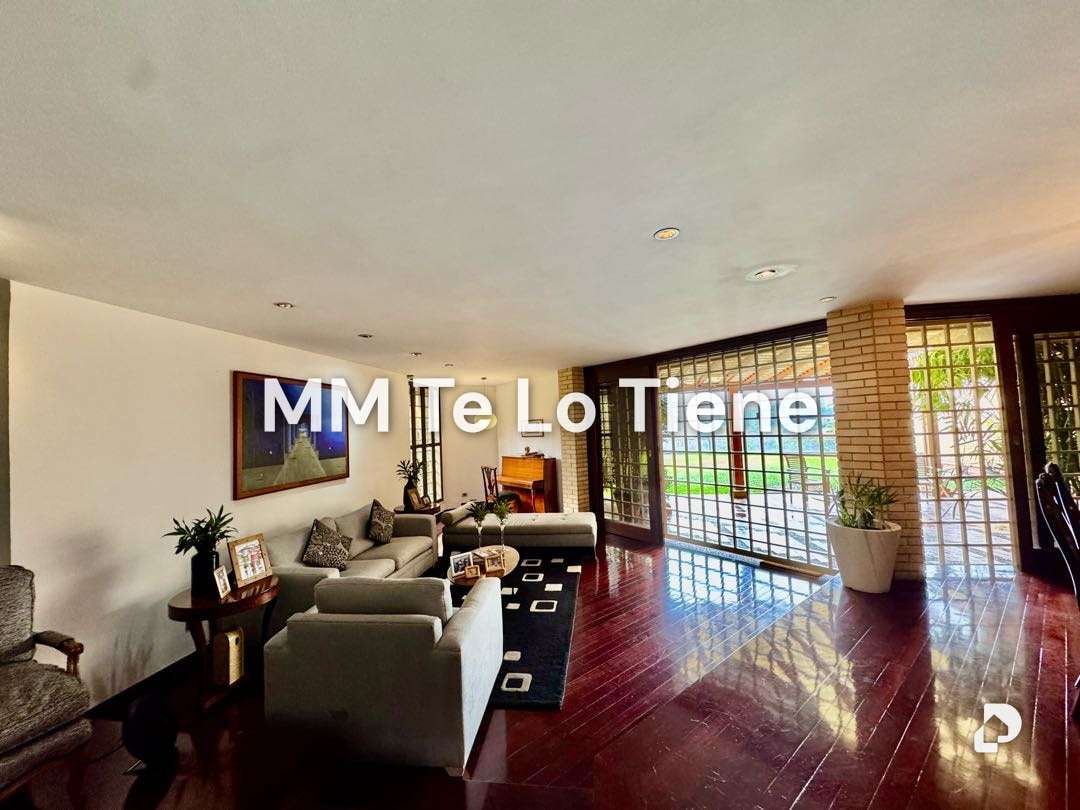 Casa en Colinas de Tamanaco, Caracas – 13
