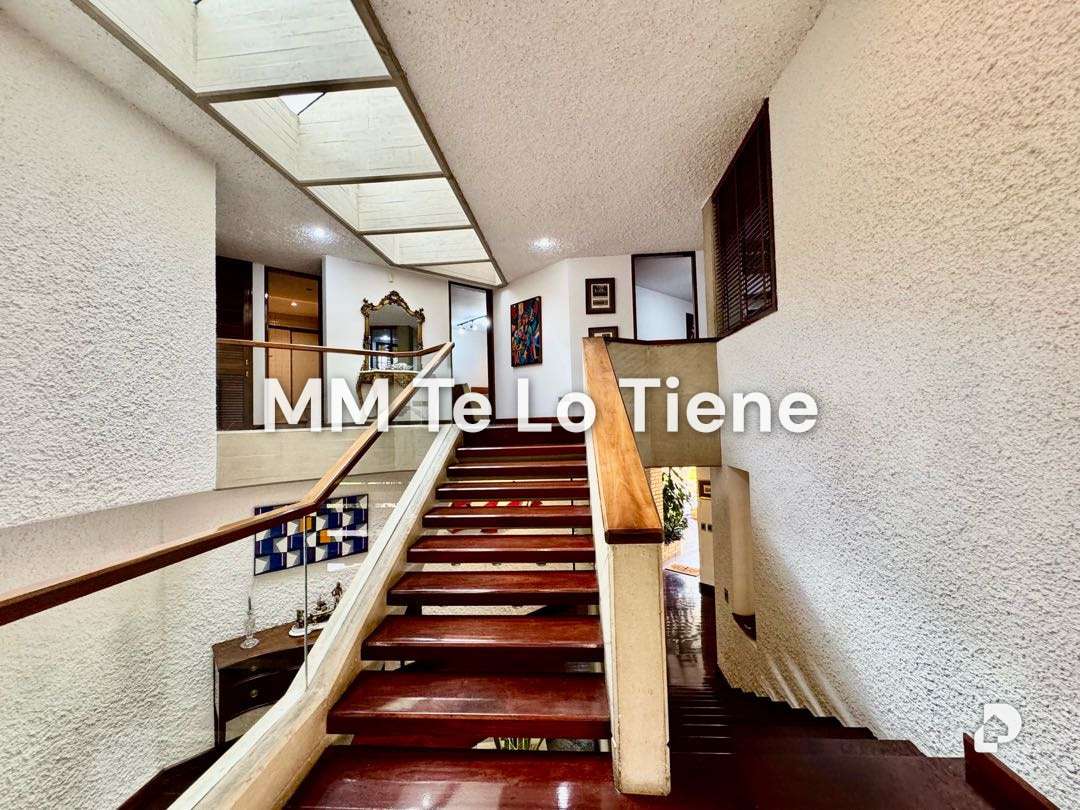 Casa en Colinas de Tamanaco, Caracas – 24