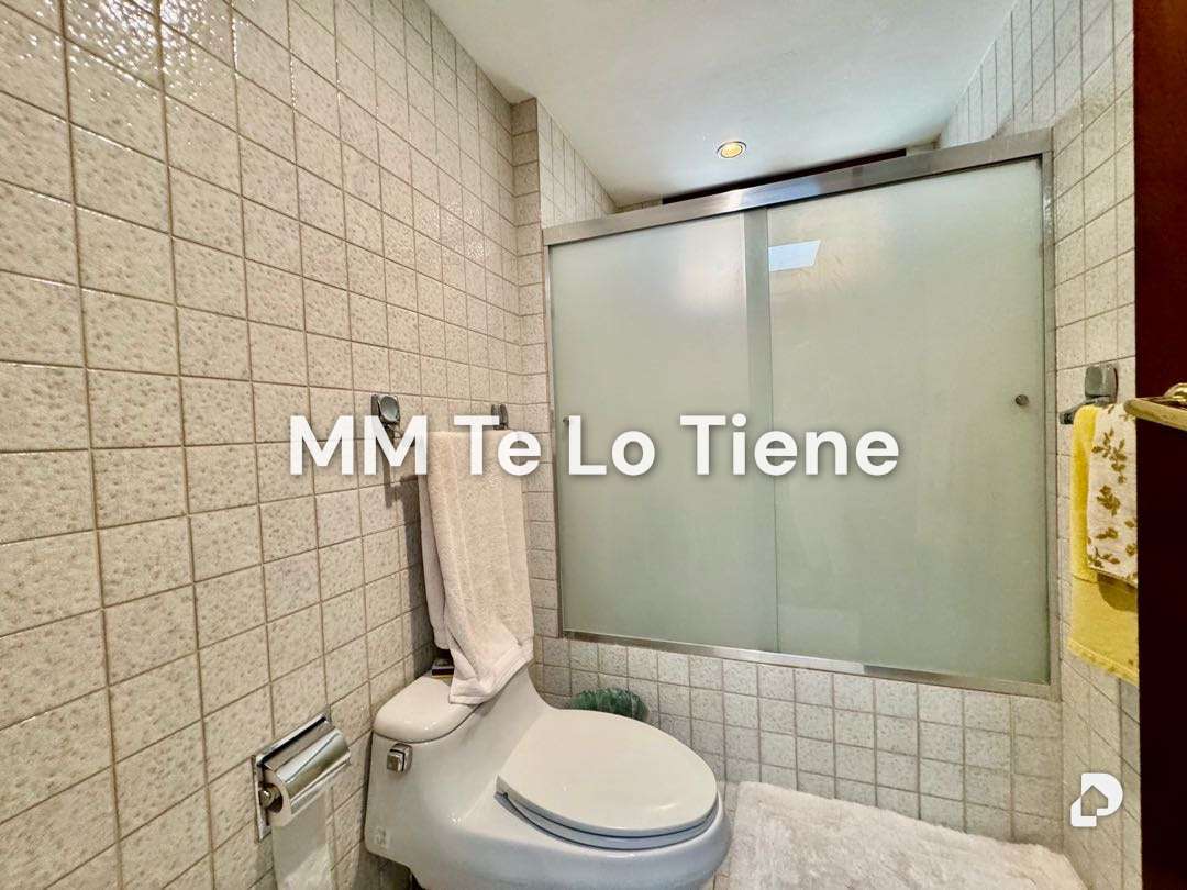 Casa en Colinas de Tamanaco, Caracas – 30