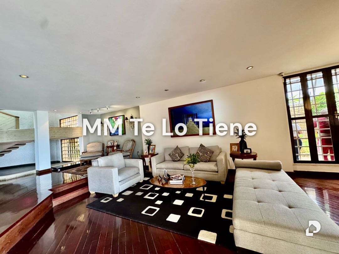 Casa en Colinas de Tamanaco, Caracas – 23