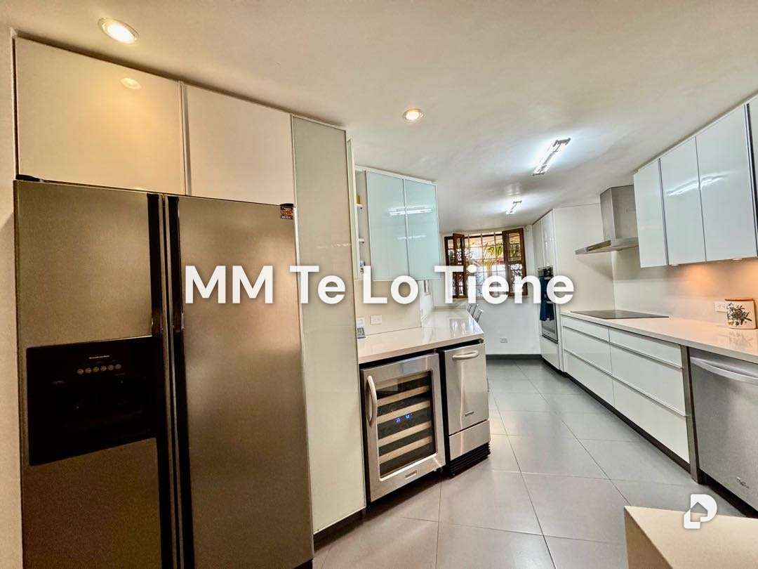 Casa en Colinas de Tamanaco, Caracas – 15