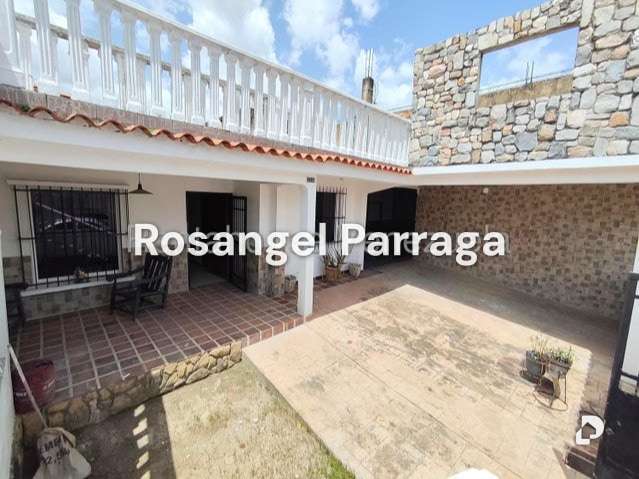 Casa en Los Caobos, Valencia – 4