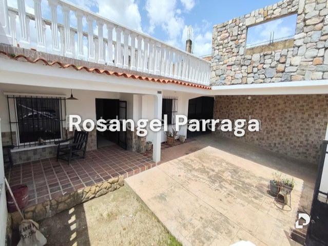 Casa en Los Caobos, Valencia – 4
