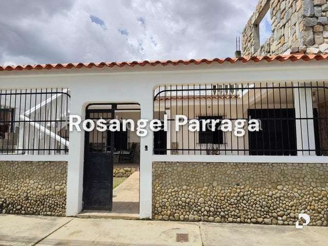 Casa en Los Caobos, Valencia – 2