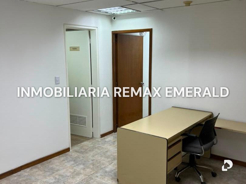 Oficina en El Retiro, Caracas – 2