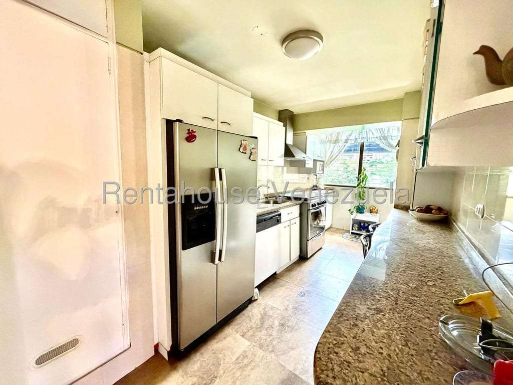 Apartamento en Las Mesetas de Santa Rosa de Lima, Caracas