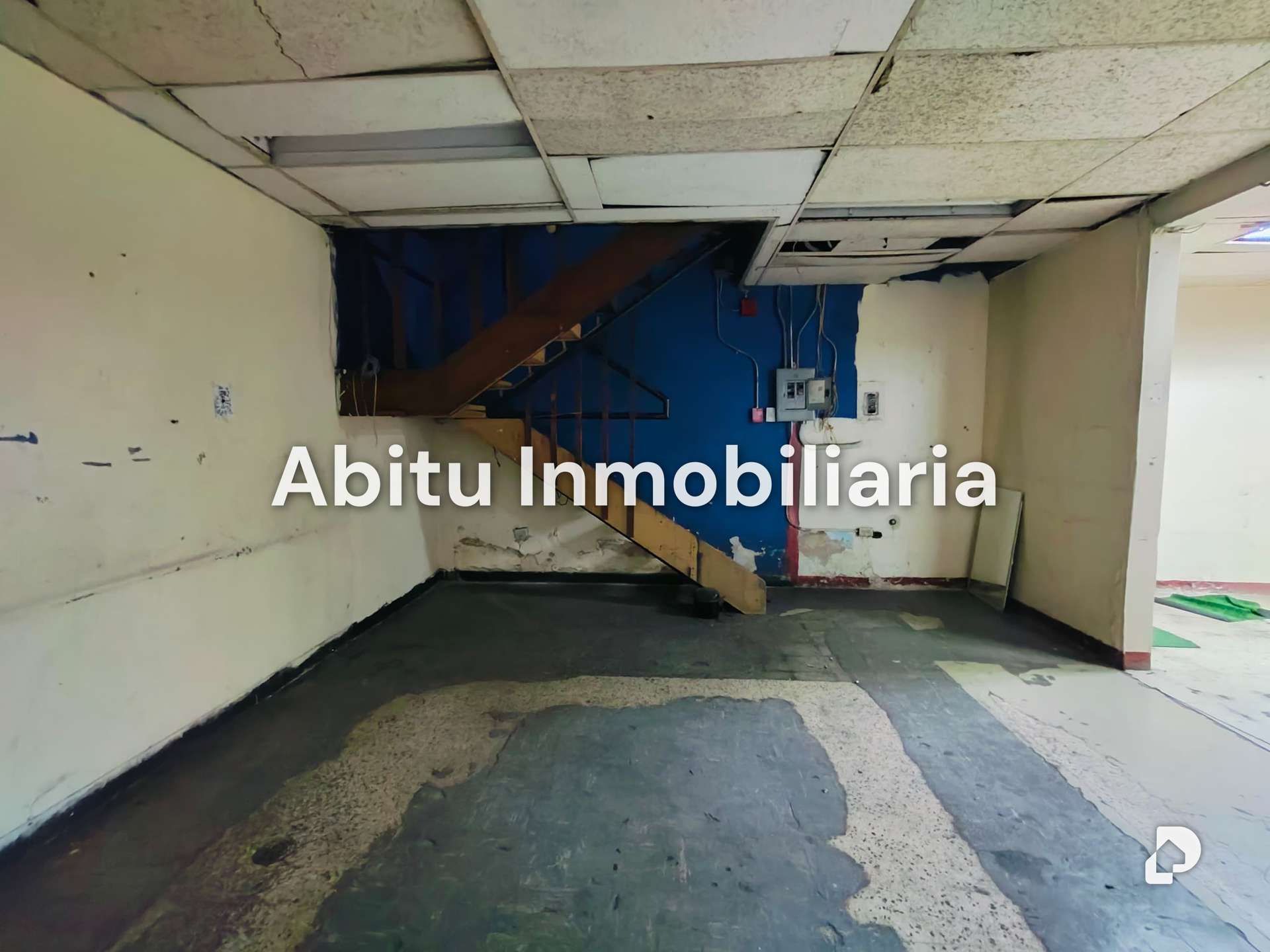 Commercial space in Catedral, Caracas – 9