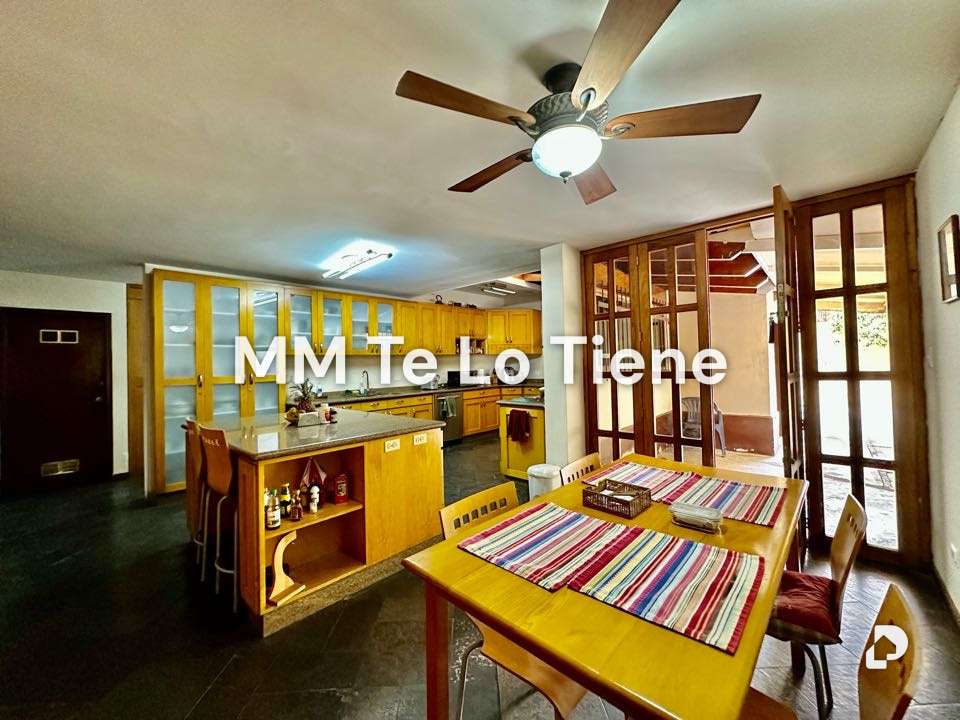 House in El Bosque, Caracas – 12