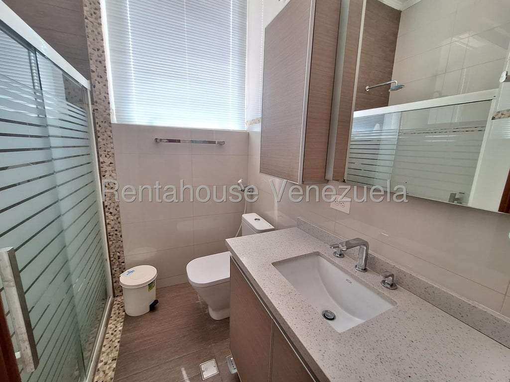 Casa en Altos de Guataparo, Valencia