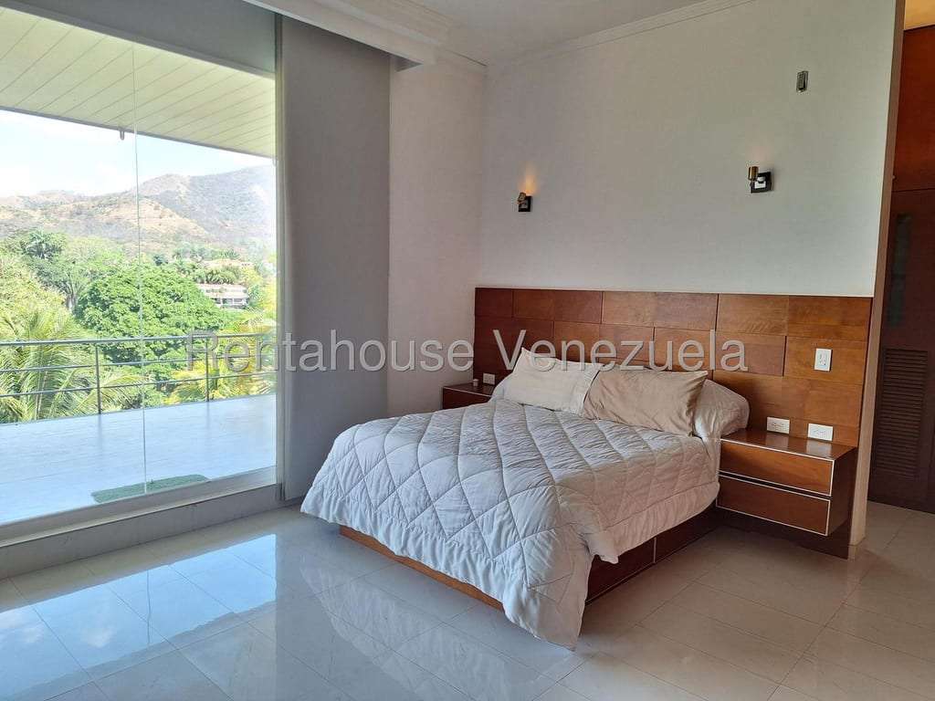 Casa en Altos de Guataparo, Valencia