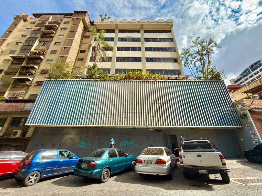 Building in Altagracia, Caracas - 1