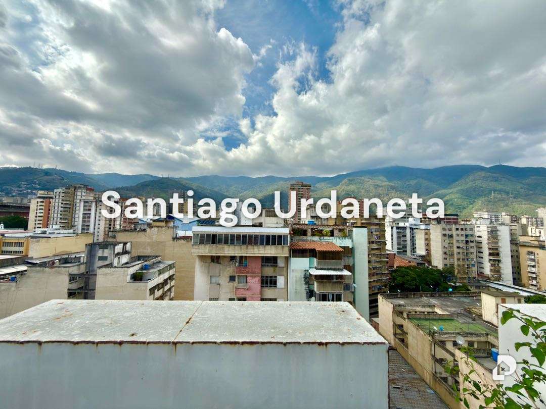 Building in Altagracia, Caracas – 16