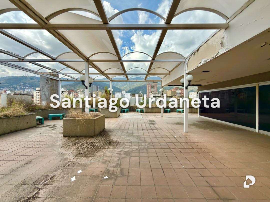 Building in Altagracia, Caracas – 13