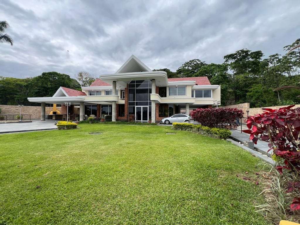 Casa en La Lagunita, Caracas