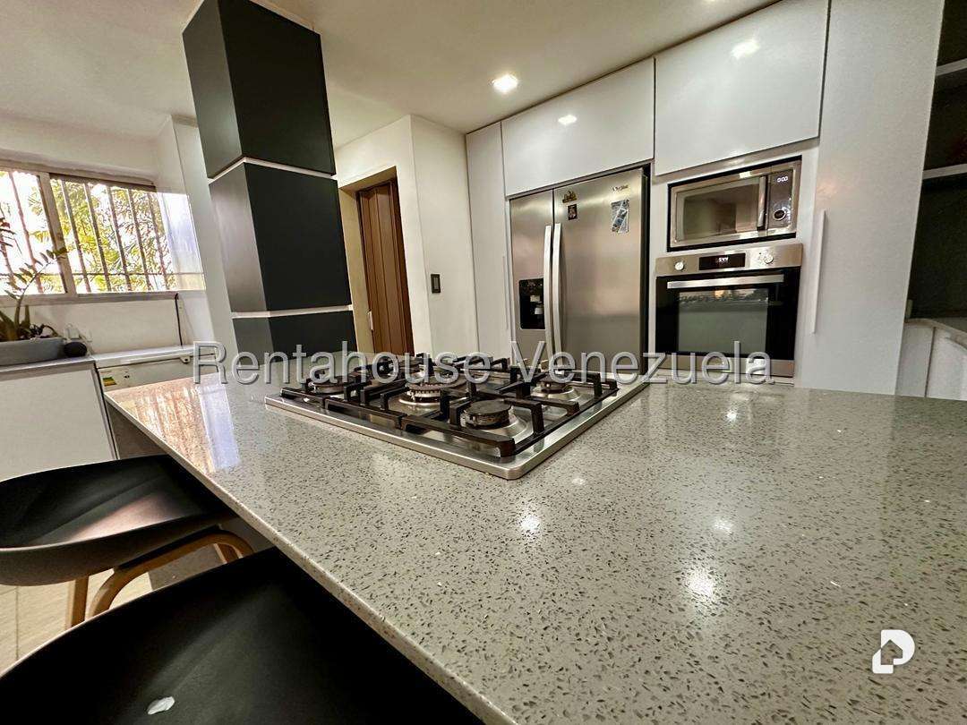 Apartamento en Santa Fe Sur, Caracas – 13