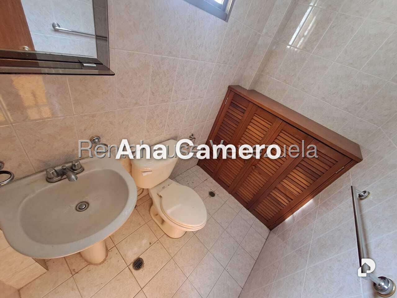 Casa en La Boyera, Caracas – 25