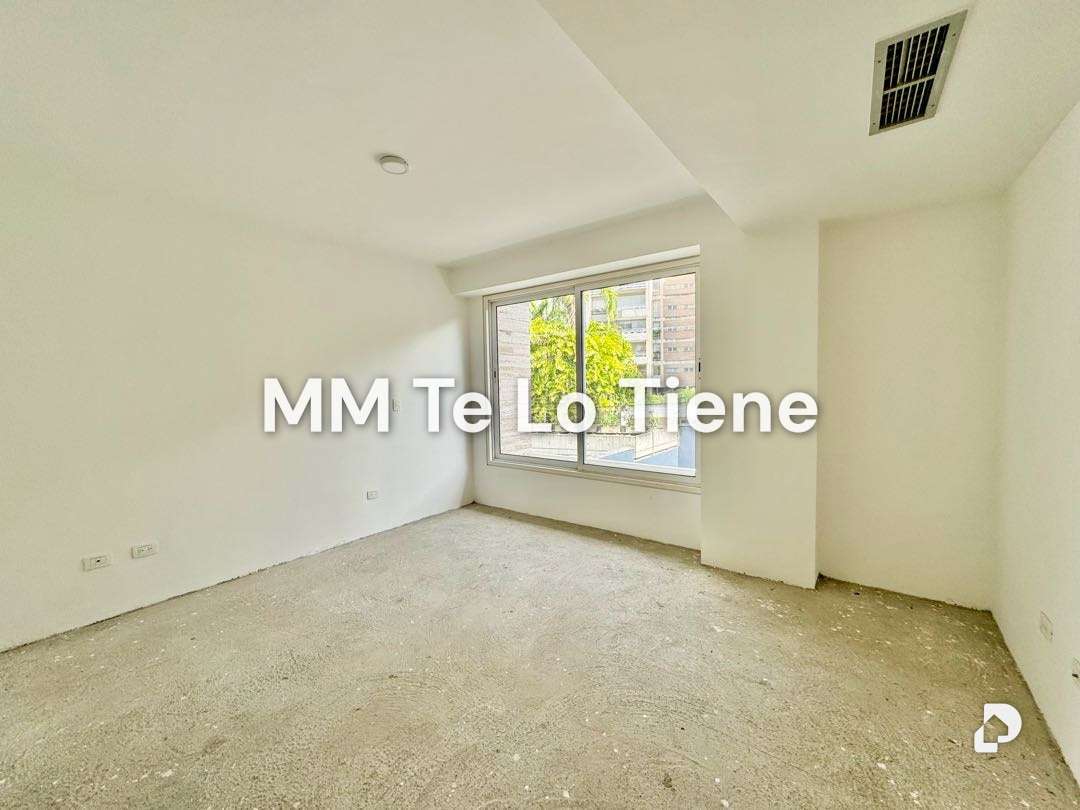 Apartamento en Los Palos Grandes, Caracas – 16