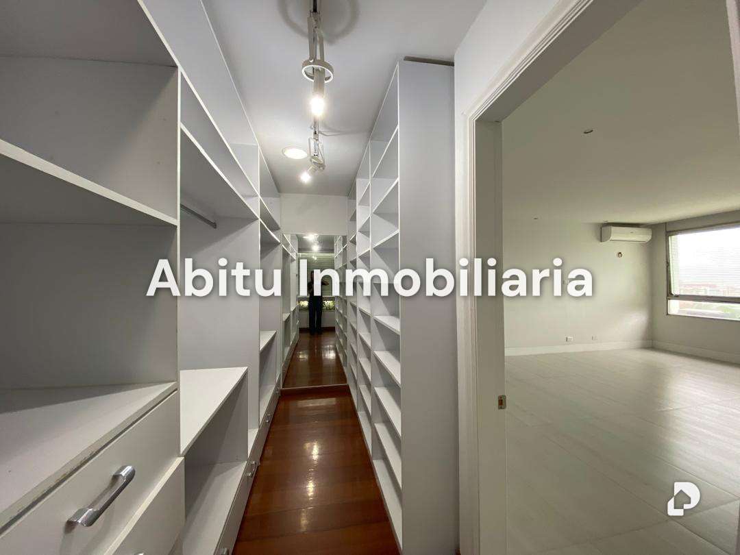 Apartment in La Castellana, Caracas – 22