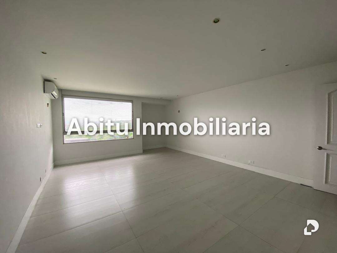 Apartment in La Castellana, Caracas – 9