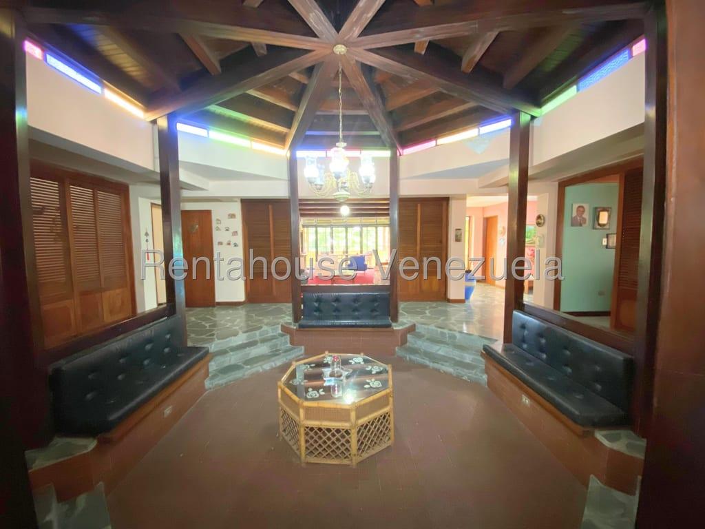 Casa en La Lagunita Country Club, Caracas