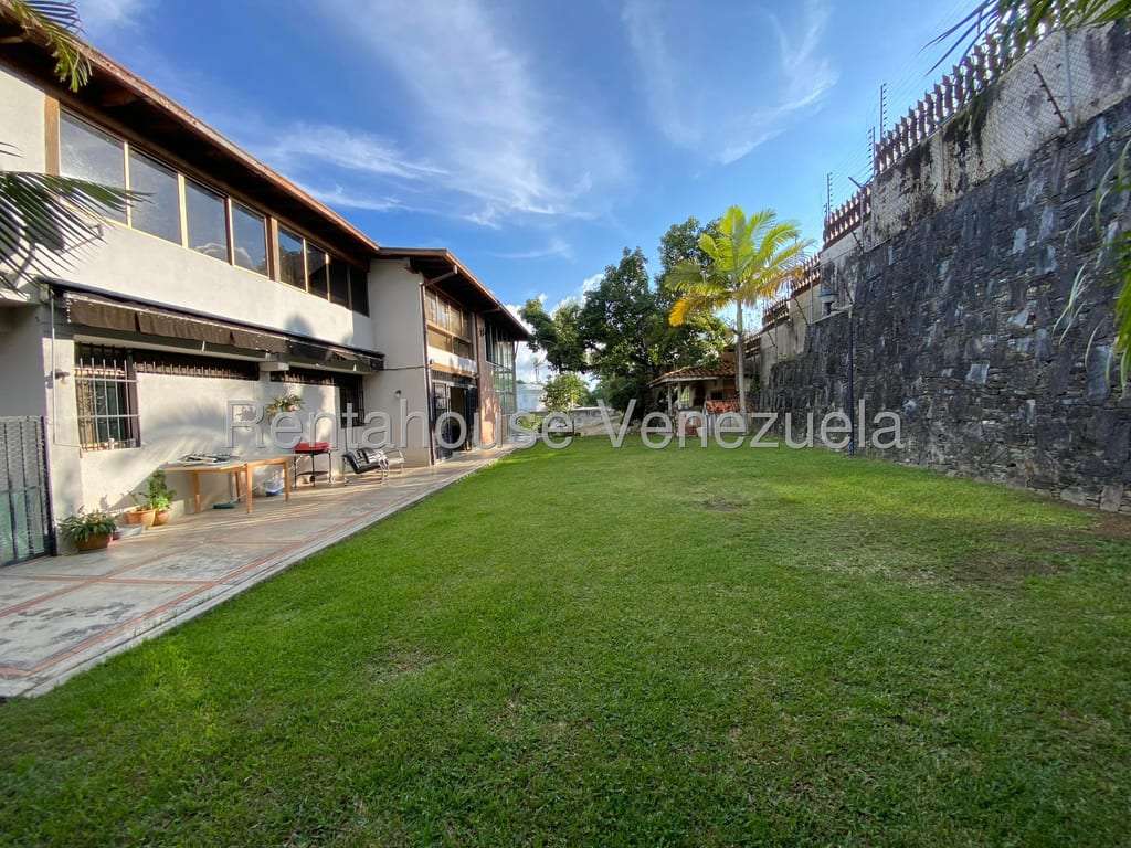 Casa en La Lagunita Country Club, Caracas