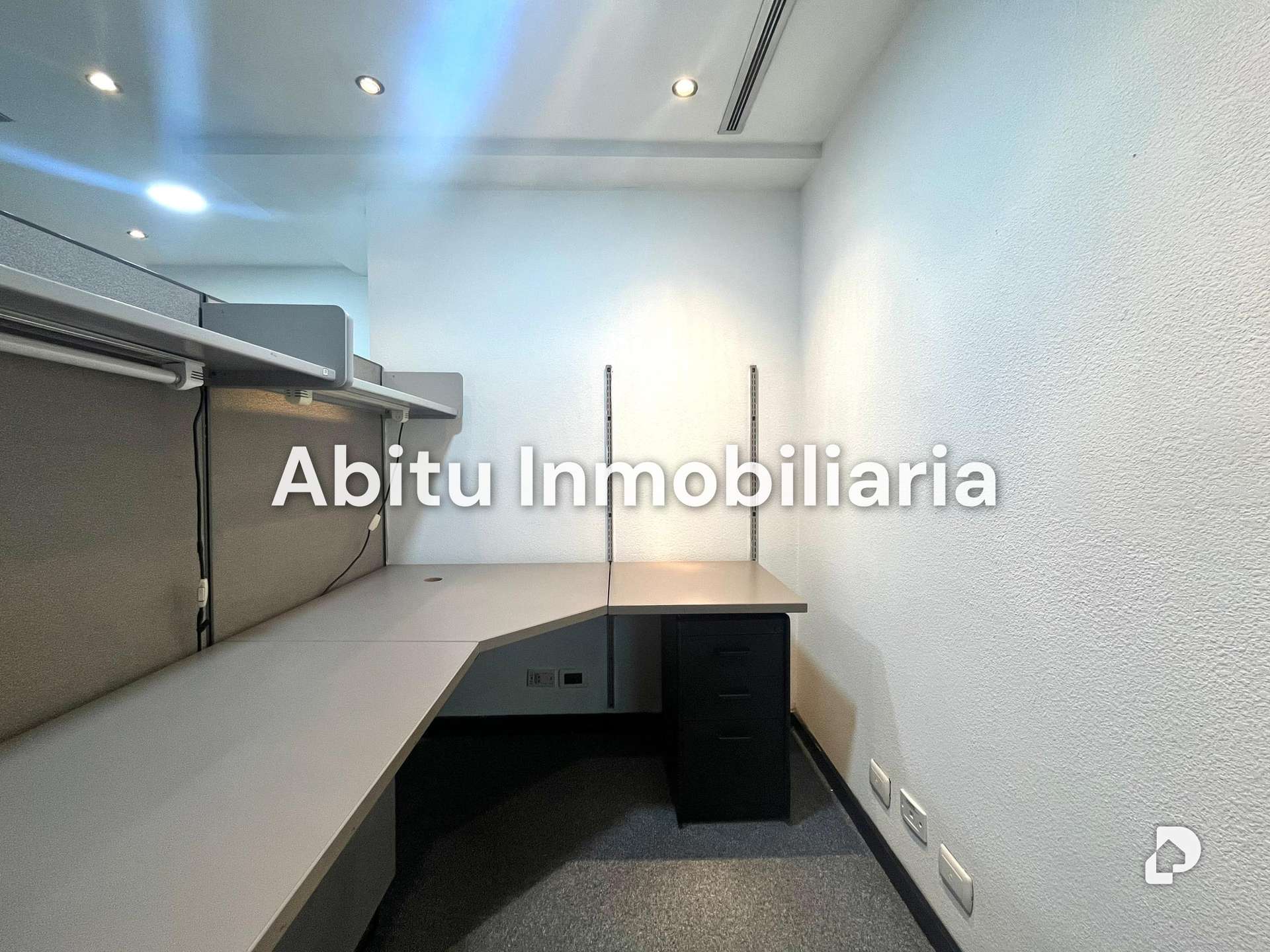 Office in El Rosal, Caracas – 10