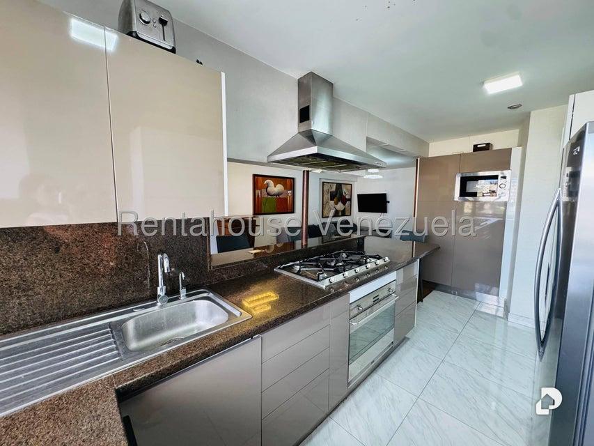 Apartamento en Los Palos Grandes, Caracas – 4
