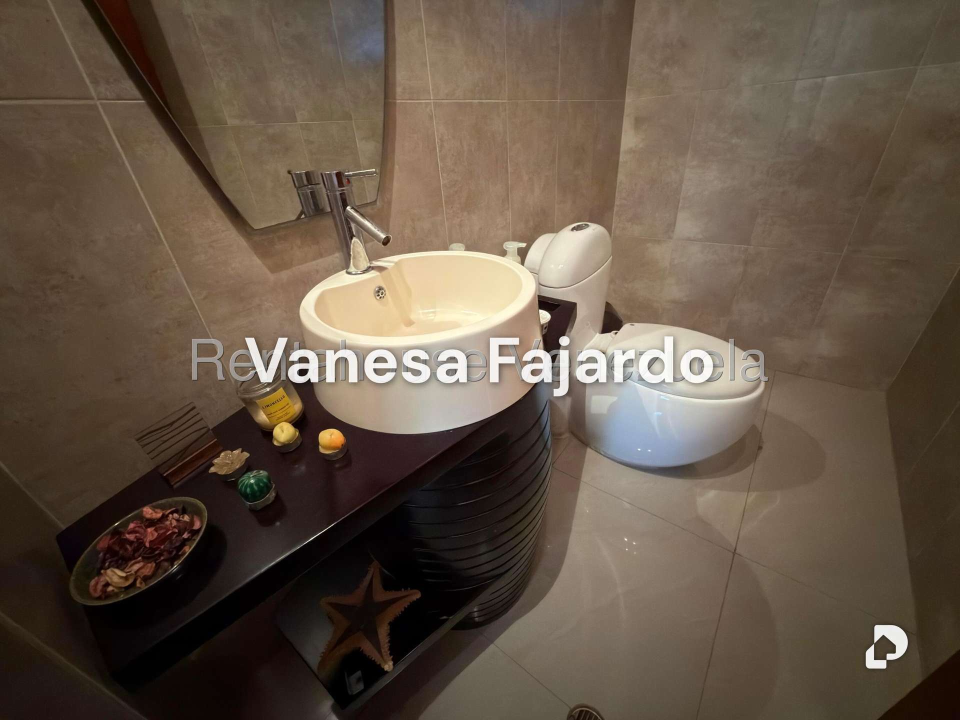 Casa en Prados del Este, Caracas – 16