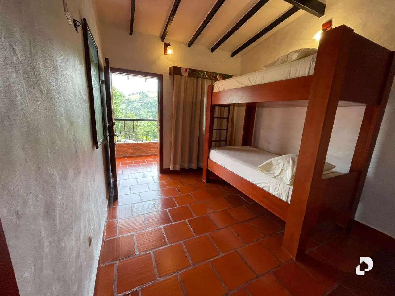 Edificio en Mucunután, Tabay – 39