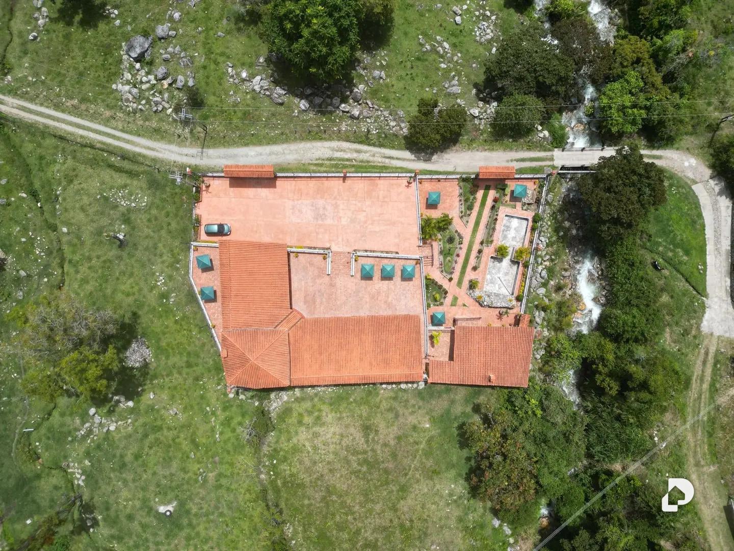 Edificio en Mucunután, Tabay – 3