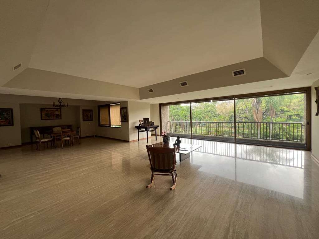 Apartamento en Campo Alegre, Caracas - 1