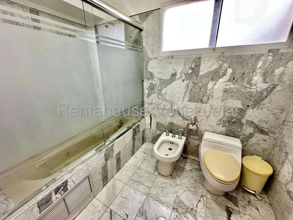 Apartamento en La Lagunita Country Club, Caracas