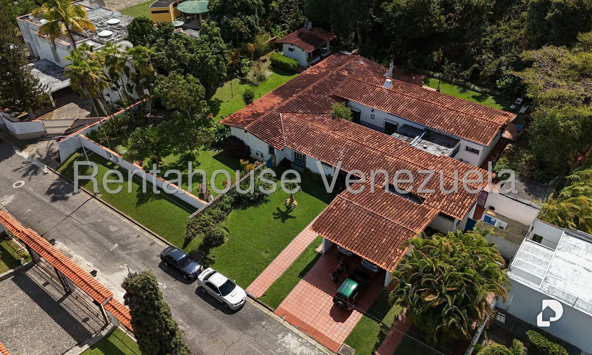 Casa en Cerro Verde, Caracas – 3